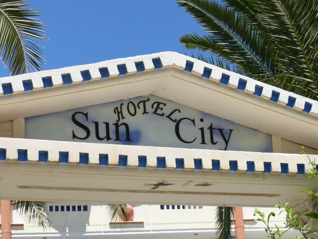 Sun City Като-Даратсо Экстерьер фото